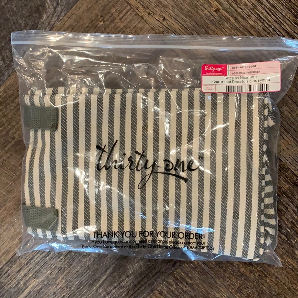 NWB THIRTY ONE TWICE AS NICE TOTE